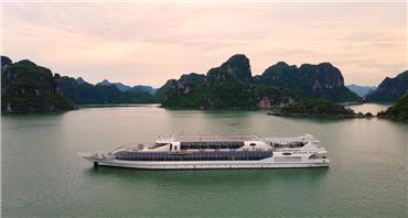 Tour du lịch Hạ Long trên du thuyền Paradise Delight